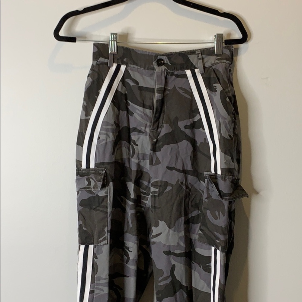 DARK GREY CAMO JOGGERS WITH WHITE AND BLACK STRIPE